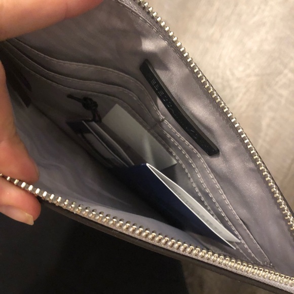 Rebecca Minkoff metallic chevron wristlet - Picture 5 of 7